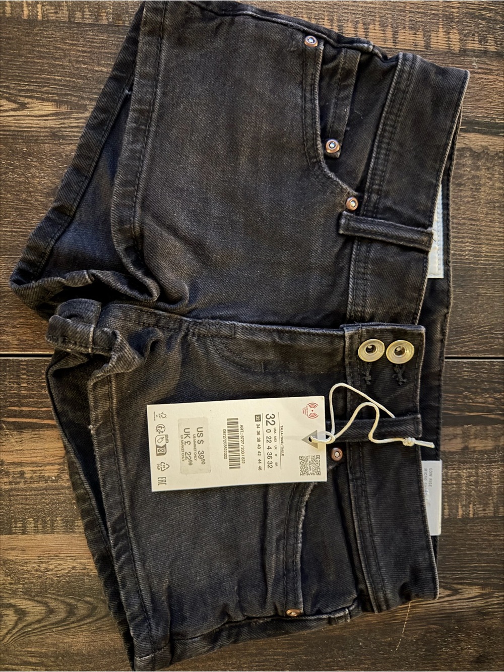 Zara Men’s Slim Jeans in Washed Black